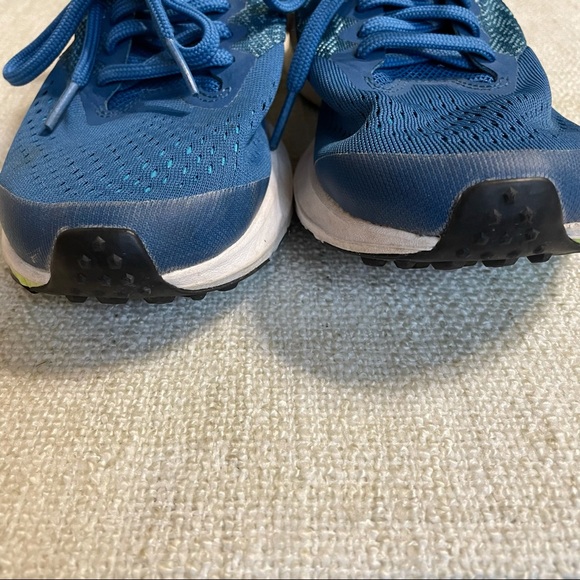 Nike Winflo 4 Running Shoes - Picture 9 of 16